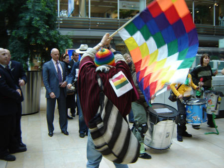 Bolivianen bezetten hal WTC