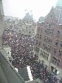 100.000 demonstreren in Amsterdam tegen Irak oorlog van Bush; onderwerp van film