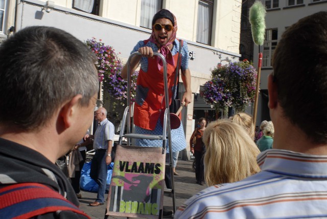 Janine roept iedereen op om voor Vlaams Behang te stemmen