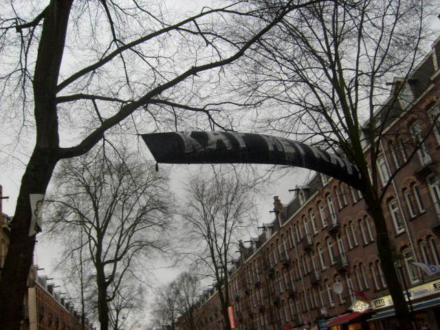 Banner vanaf vanochtend Javastraat