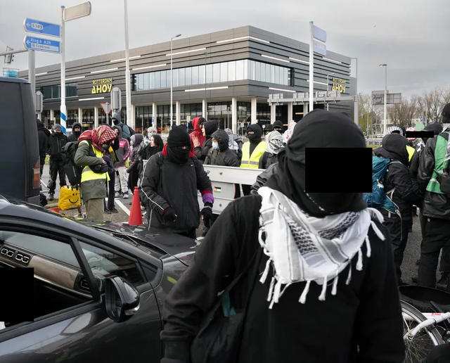 wegbarricade vorig jaar